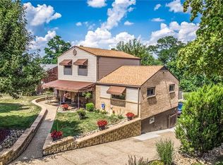 3193 Bel Air Dr, Pittsburgh, PA 15227