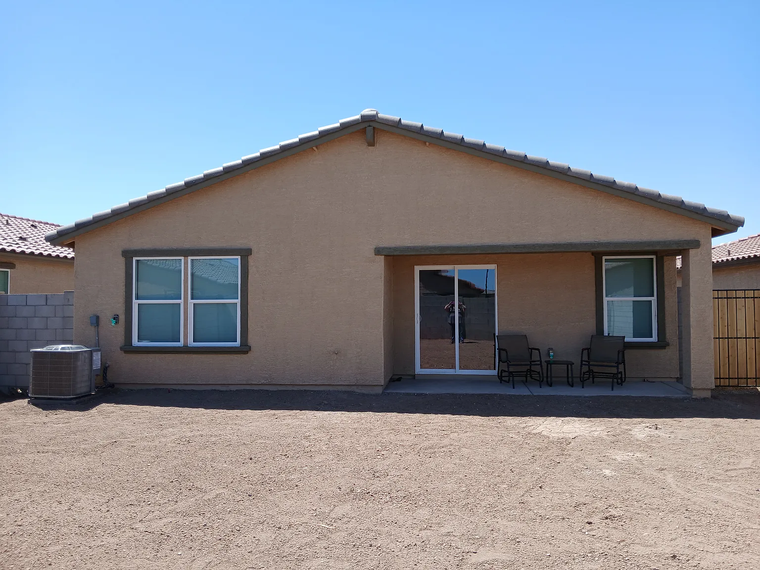 3 bed, 1290 sqft, $2,600 — Photo 2