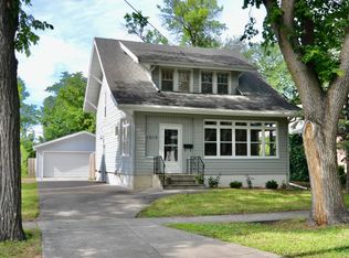 1513 2nd Ave S, Fargo, ND 58103