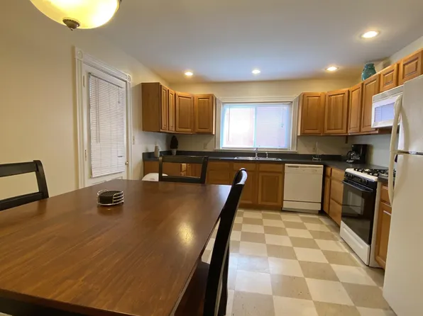 520 W 3rd St #1E, Williamsport, PA 17701