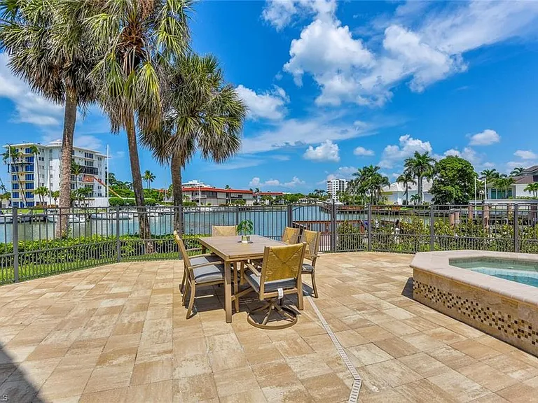 215 Mooring Line Dr — Photo 48