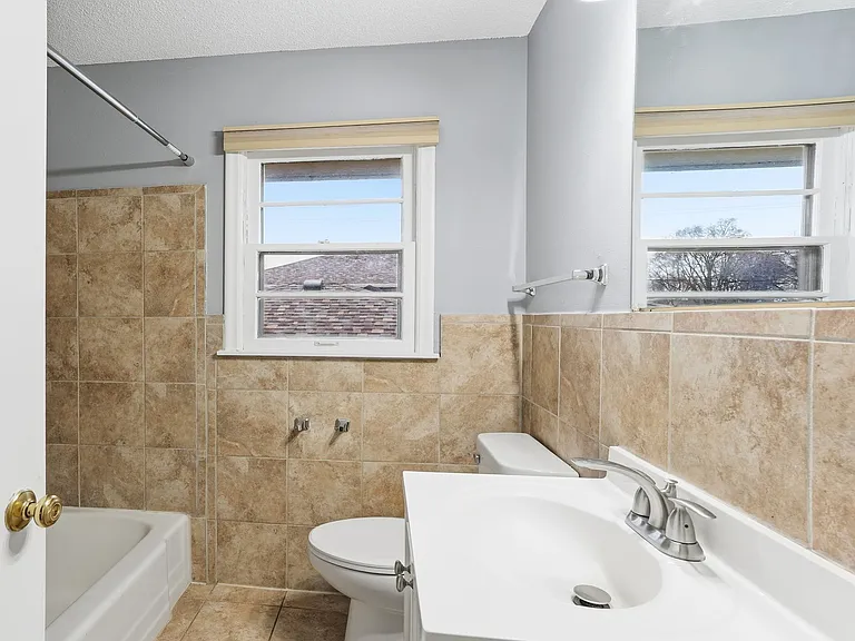 125 7th Ave SE #3 — Photo 10