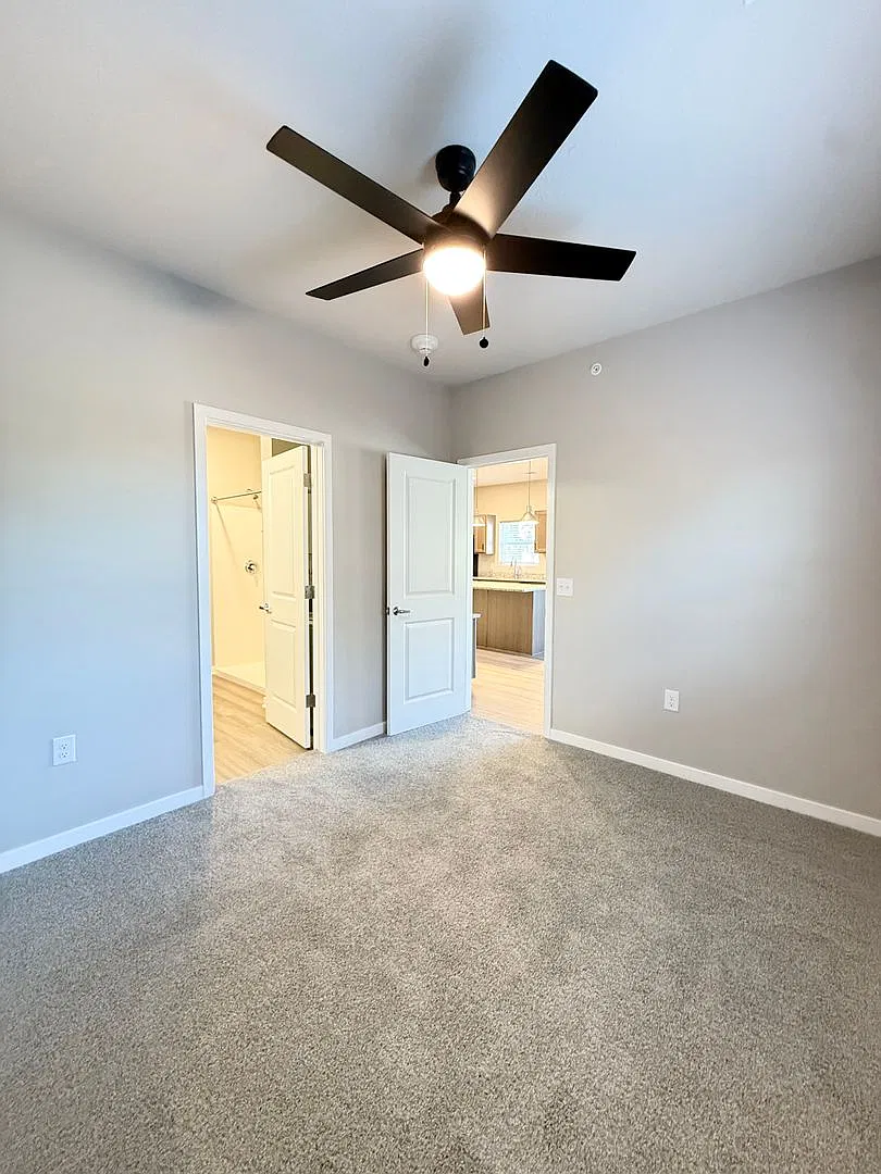 3513 Howard Street — Photo 4