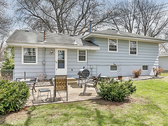 2nd image of 1419 Dayton Ave