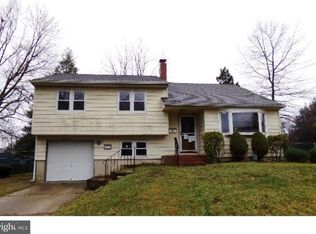 19 Winding Way, Mount Holly, NJ 08060