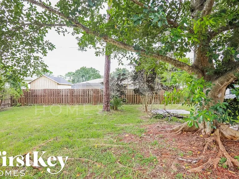 9217 Pomelo Rd E — Photo 15