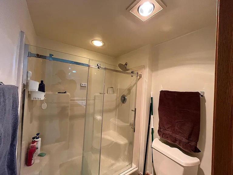 5200 N Diversey Blvd — Photo 15