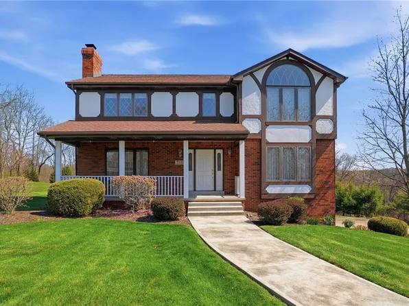 711 Montclair Dr, Lower Burrell, PA 15068