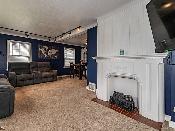 2nd image of 12420 Willard Ave