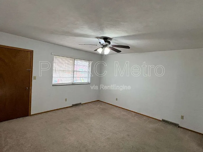 11709 E Winner Rd — Photo 2