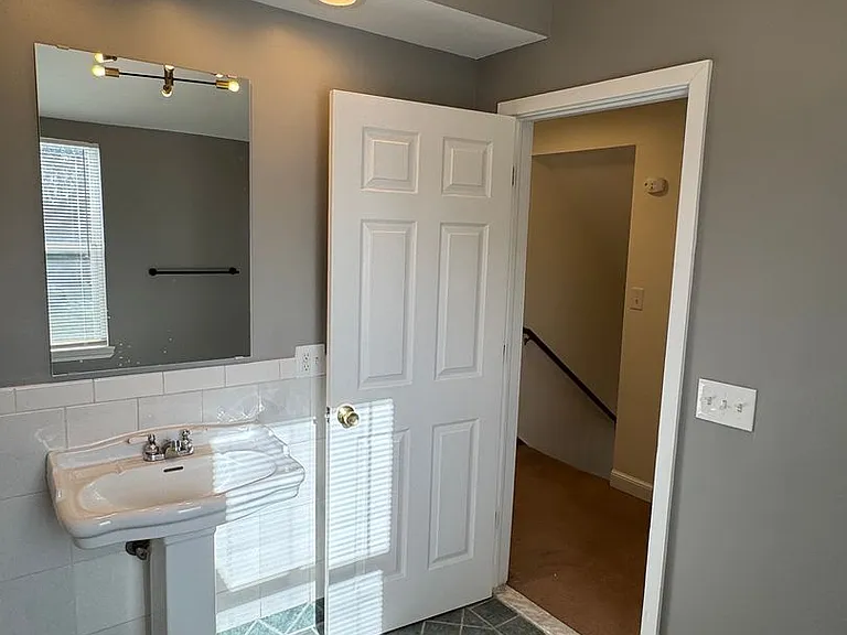 2325 Johnstown — Photo 22