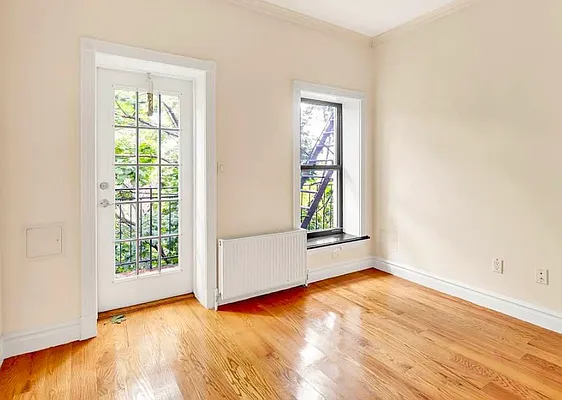 Rented by Century 21 Premier  | media 9