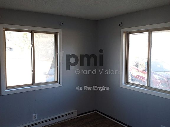 4th image of 371 Southland Dr #33