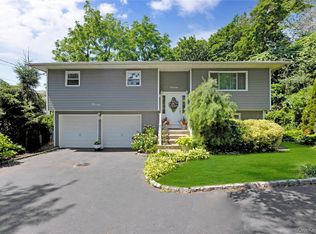 11 Margaret Lane, Huntington, NY 11743