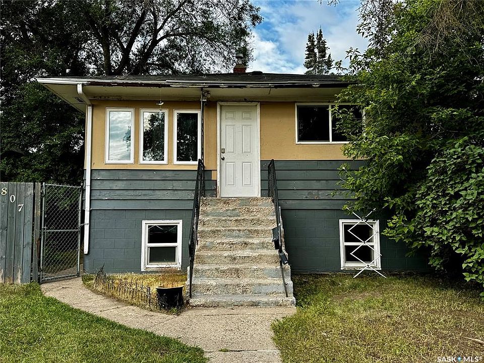 1st image of 807 Weldon AVENUE