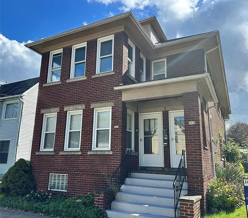 263 W 29th St