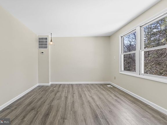 4th image of 532 Shortbow Trl