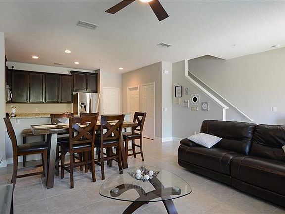 3rd image of 672 Hopemore Pl