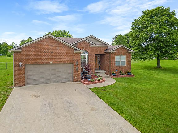 4th image of 123 Shady Oaks Dr