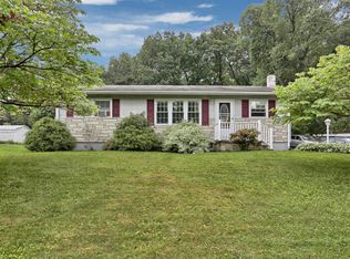 2416 Long Ln, Lebanon, PA 17046