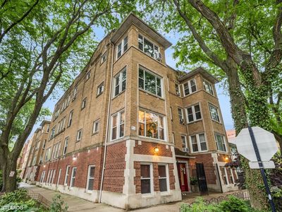 7657 N Greenview Ave APT 1, Chicago, IL, 60626