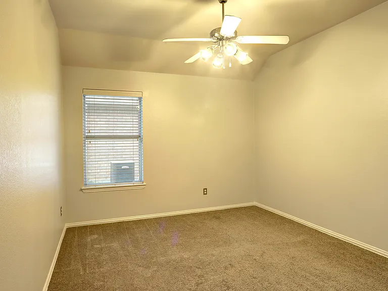 2804 Cascade Cove Dr — Photo 19