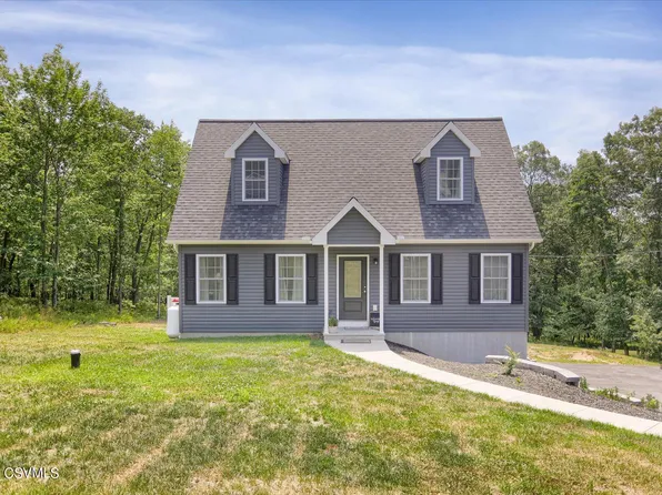 72 Bentwood Rd, Drums, PA 18222