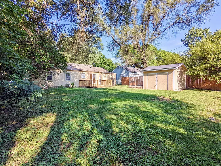 7223 Beverly St — Photo 34