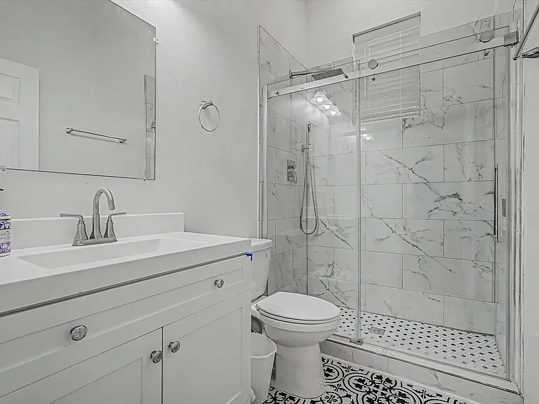 3519 Broadway St — Photo 13