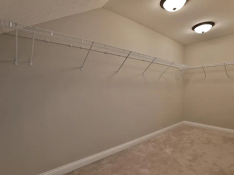 1412 Leesland Dr — Photo 45