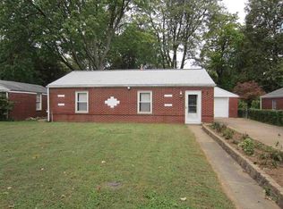 427 S Kenmore Dr, Evansville, IN 47714