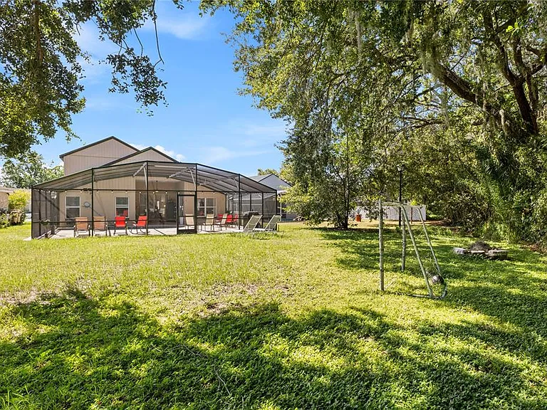 2629 Chatham Cir — Photo 32
