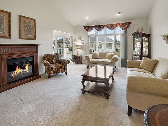 5th image of 41166 Turnberry Ln