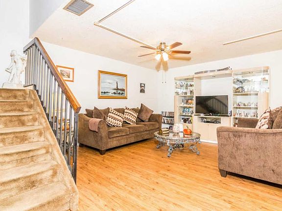 5th image of 6382 Seven Springs Blvd APT C