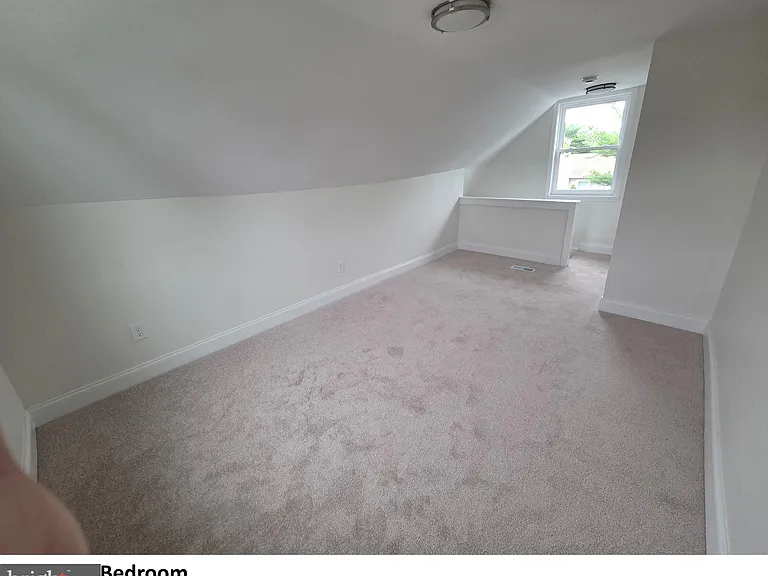 5 & 7 N Locust Ave — Photo 46