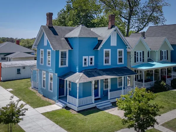 340 Randolph Ave, Cape Charles, VA 23310