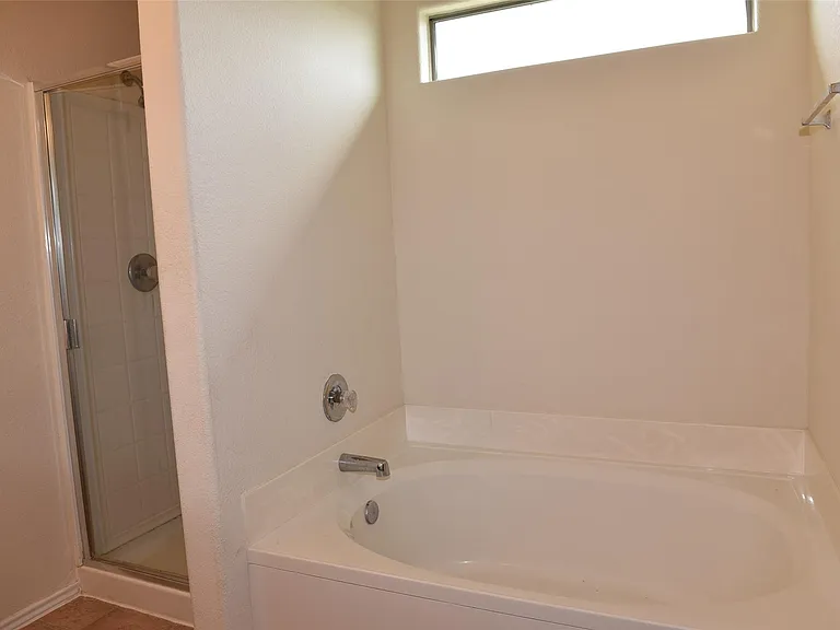 2626 Ensbrook Meadow Ln — Photo 16