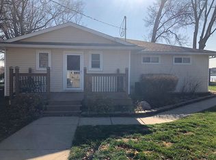 506 Island Ave, East Moline, IL 61244