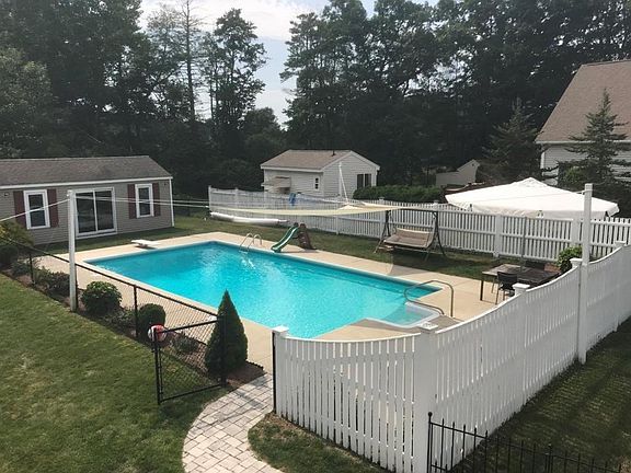 2nd image of 246 Mitchell G Dr