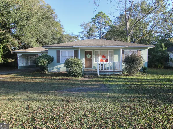 217 W Dykes St, Cochran, GA 31014