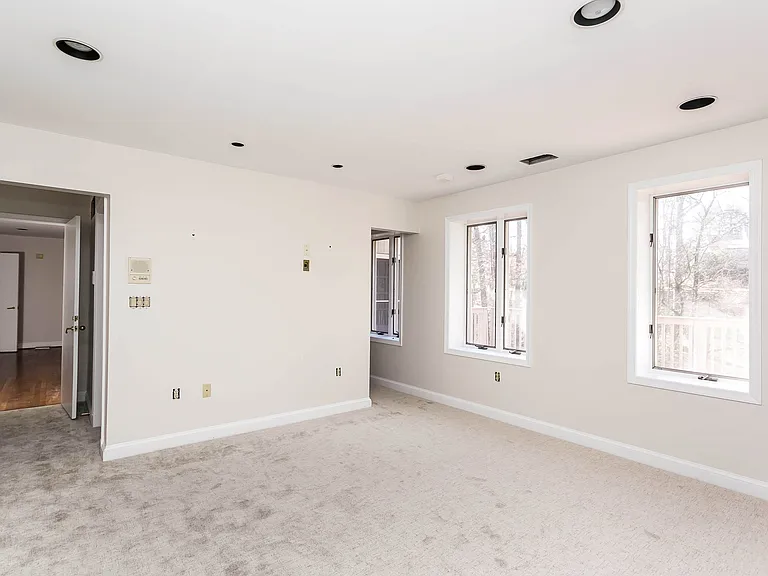 1103 Rolandvue Rd — Photo 5