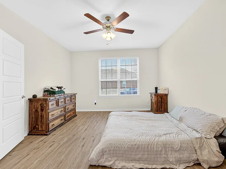 2261 Obsidian Dr — Photo 31