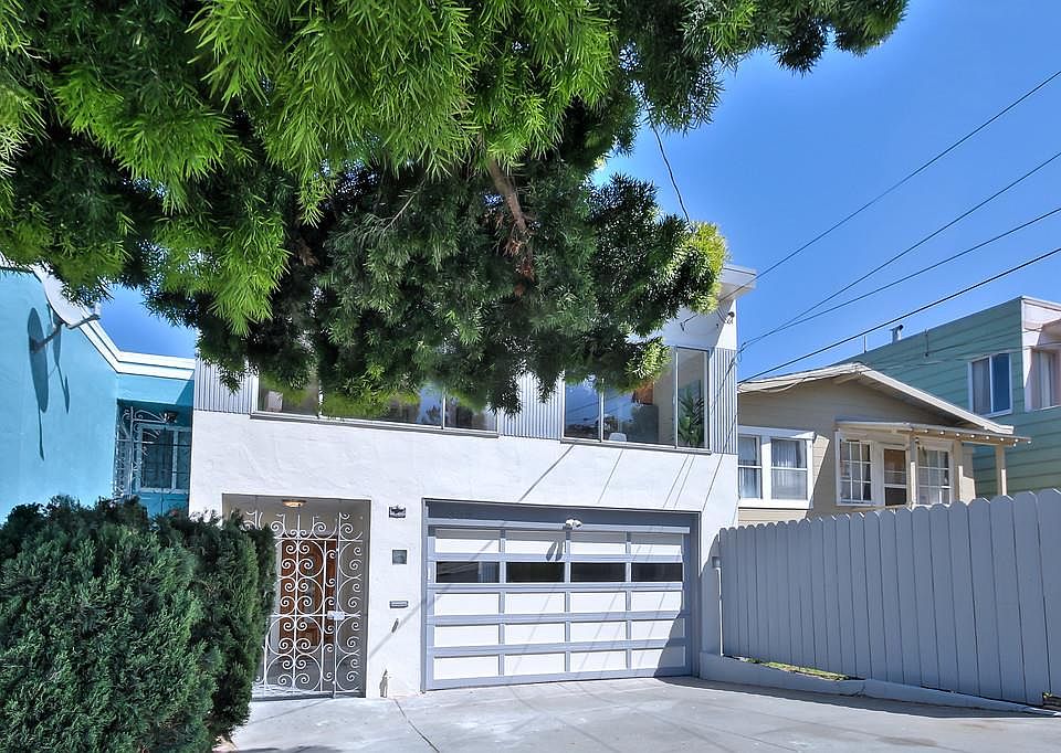 1st image of 359 Accacia St