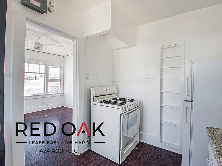 246 Newport Ave #C — Photo 11