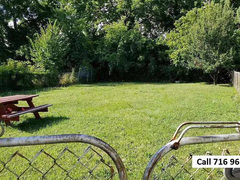 1344 Linwood Ave — Photo 11