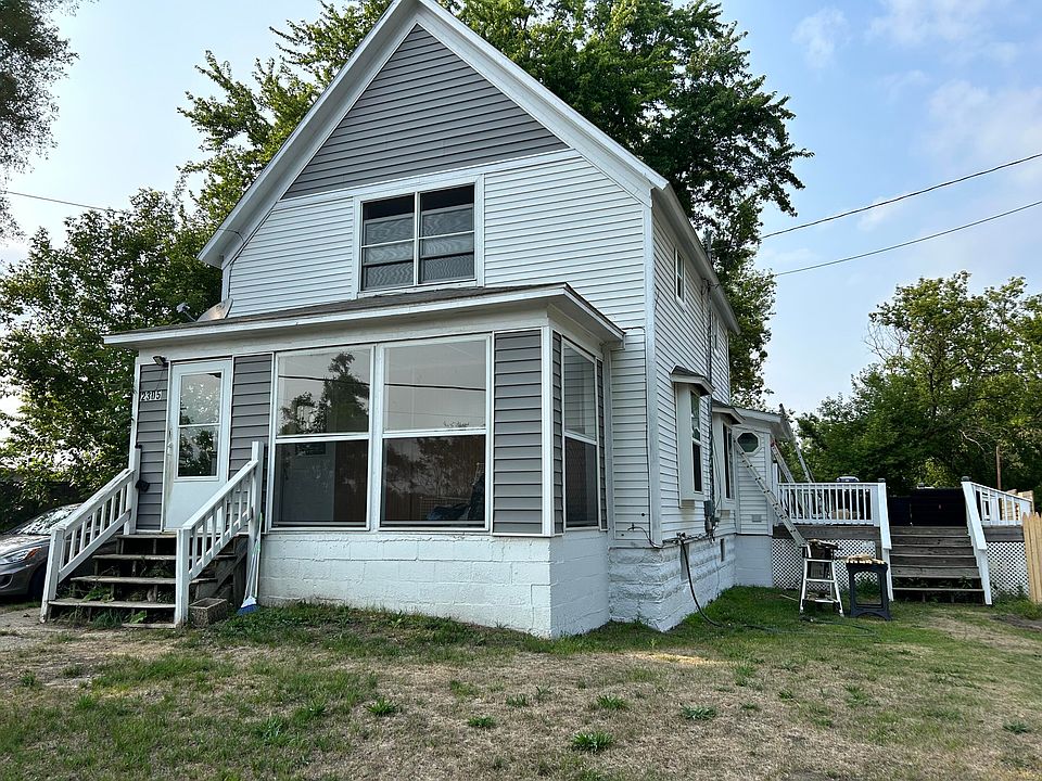 1st image of 2305 Lincoln St