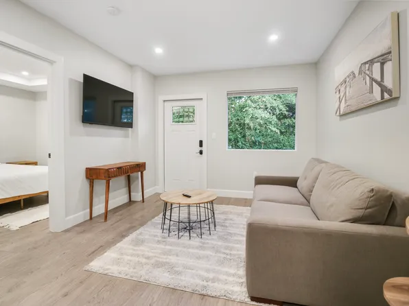 898 SE 2nd Pl #3, Deerfield Beach, FL 33441