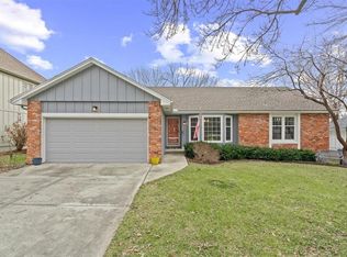 10249 Caenen Lake Rd, Lenexa, KS 66215