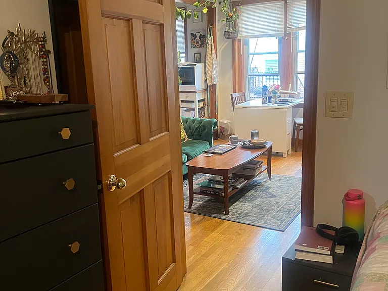 5 Margaret St #4 — Photo 2