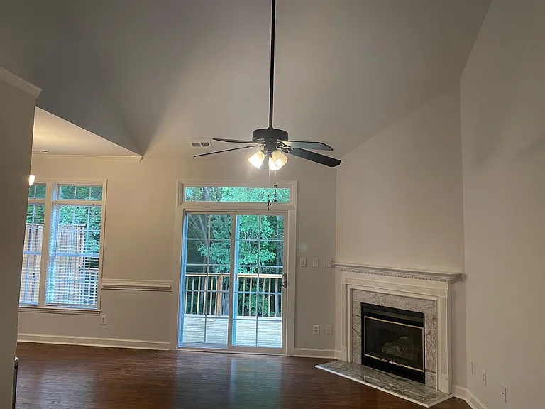2828 Crestscene Trl — Photo 9